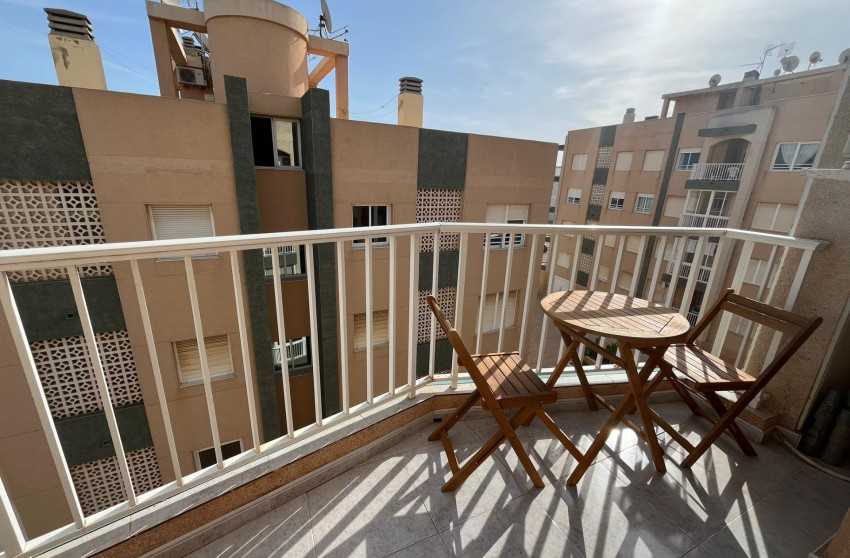 Resale - Apartment - Torrevieja - Cabo cervera