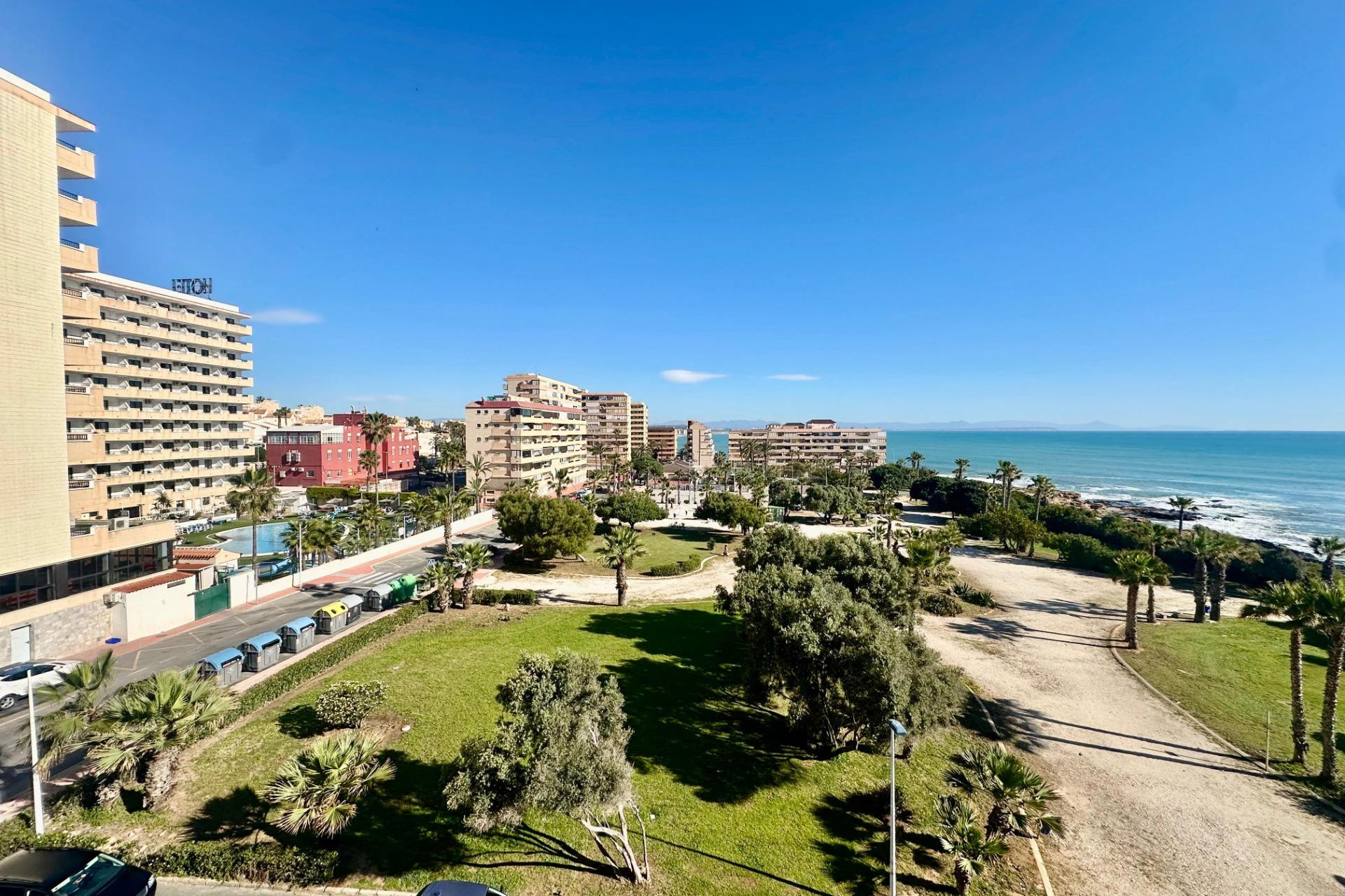 Resale - Apartment - Torrevieja - Cabo cervera