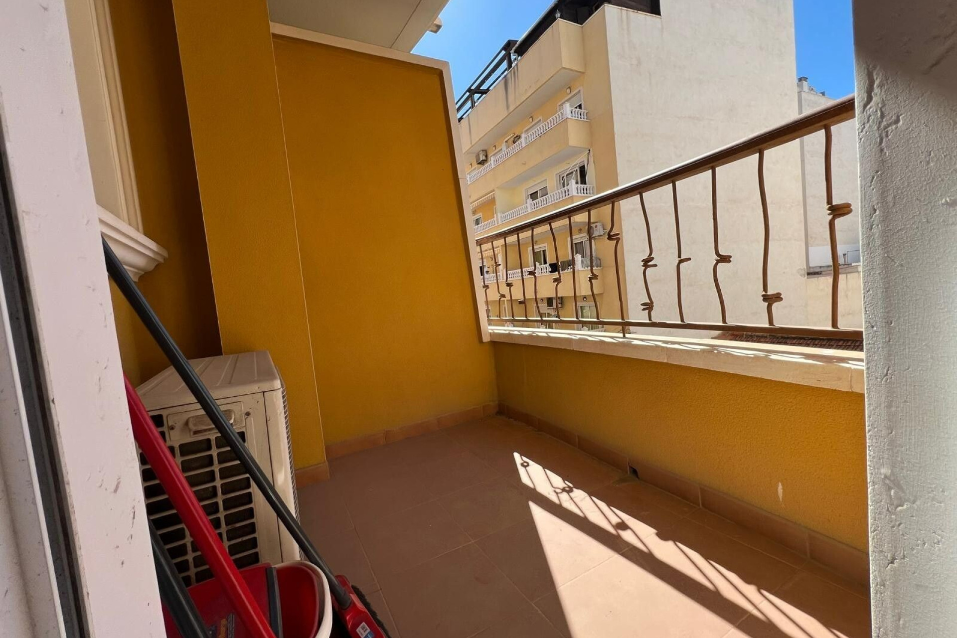 Resale - Apartment - Torrevieja - Center Torrevieja