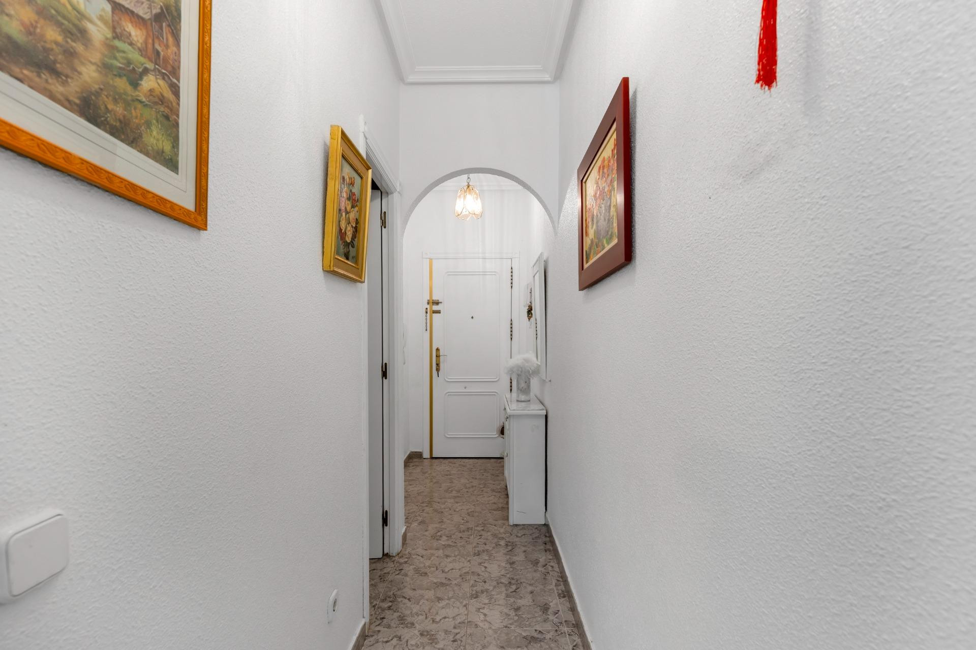 Resale - Apartment - Torrevieja - Centro - Muelle Pesquero