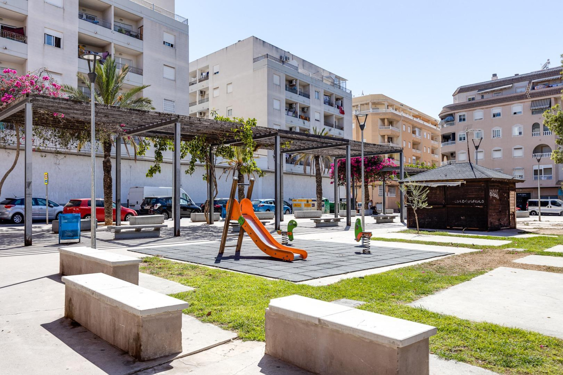 Resale - Apartment - Torrevieja - Centro