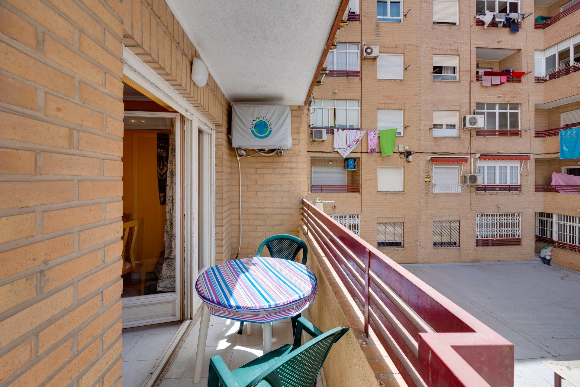 Resale - Apartment - Torrevieja - Centro