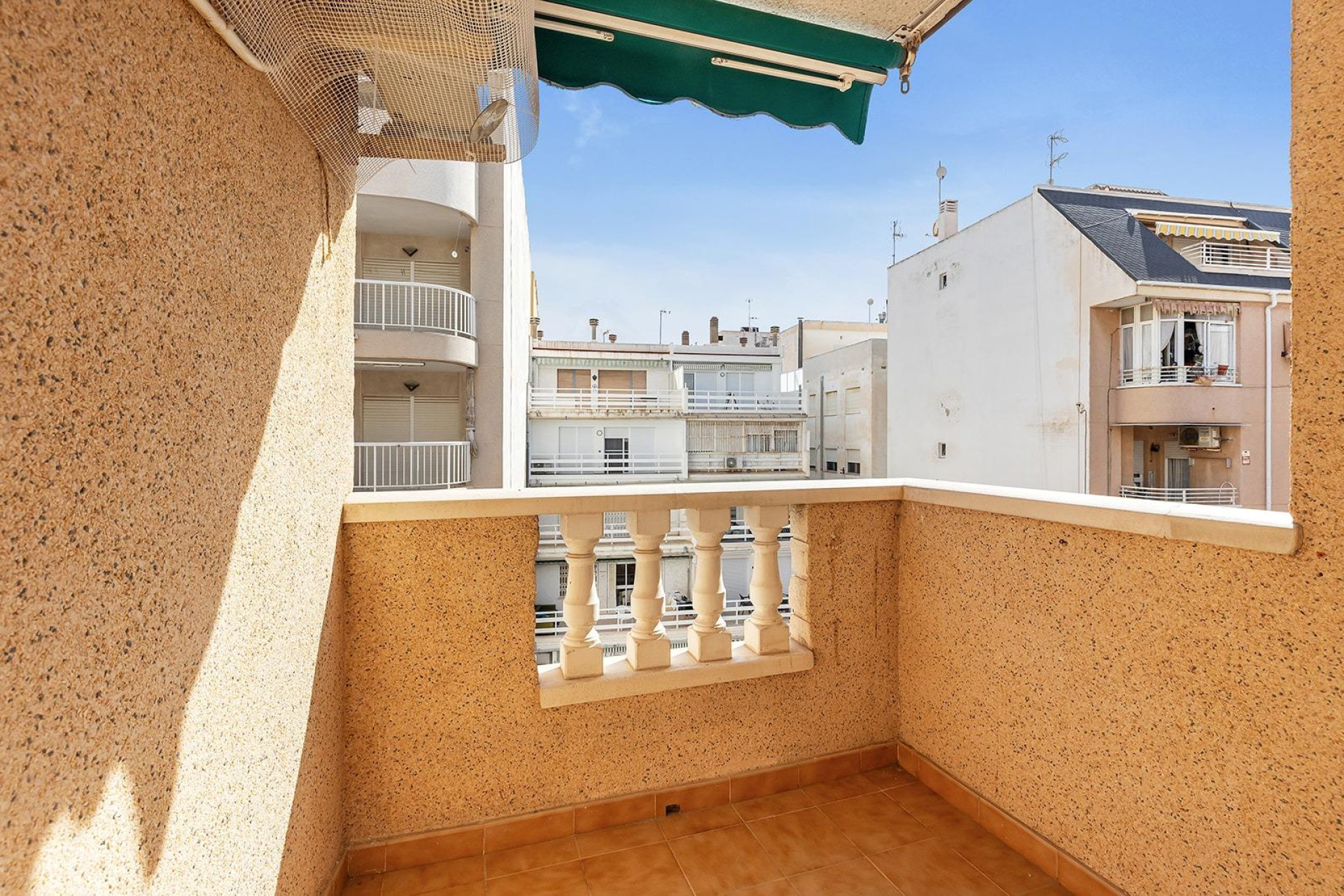 Resale - Apartment - Torrevieja - Centro