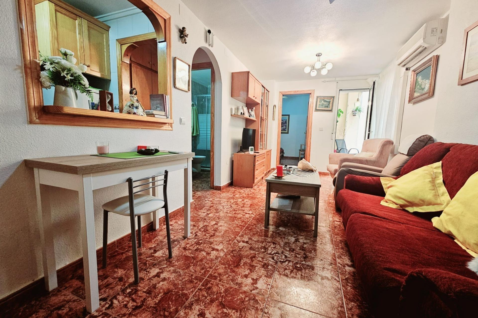 Resale - Apartment - Torrevieja - Centro