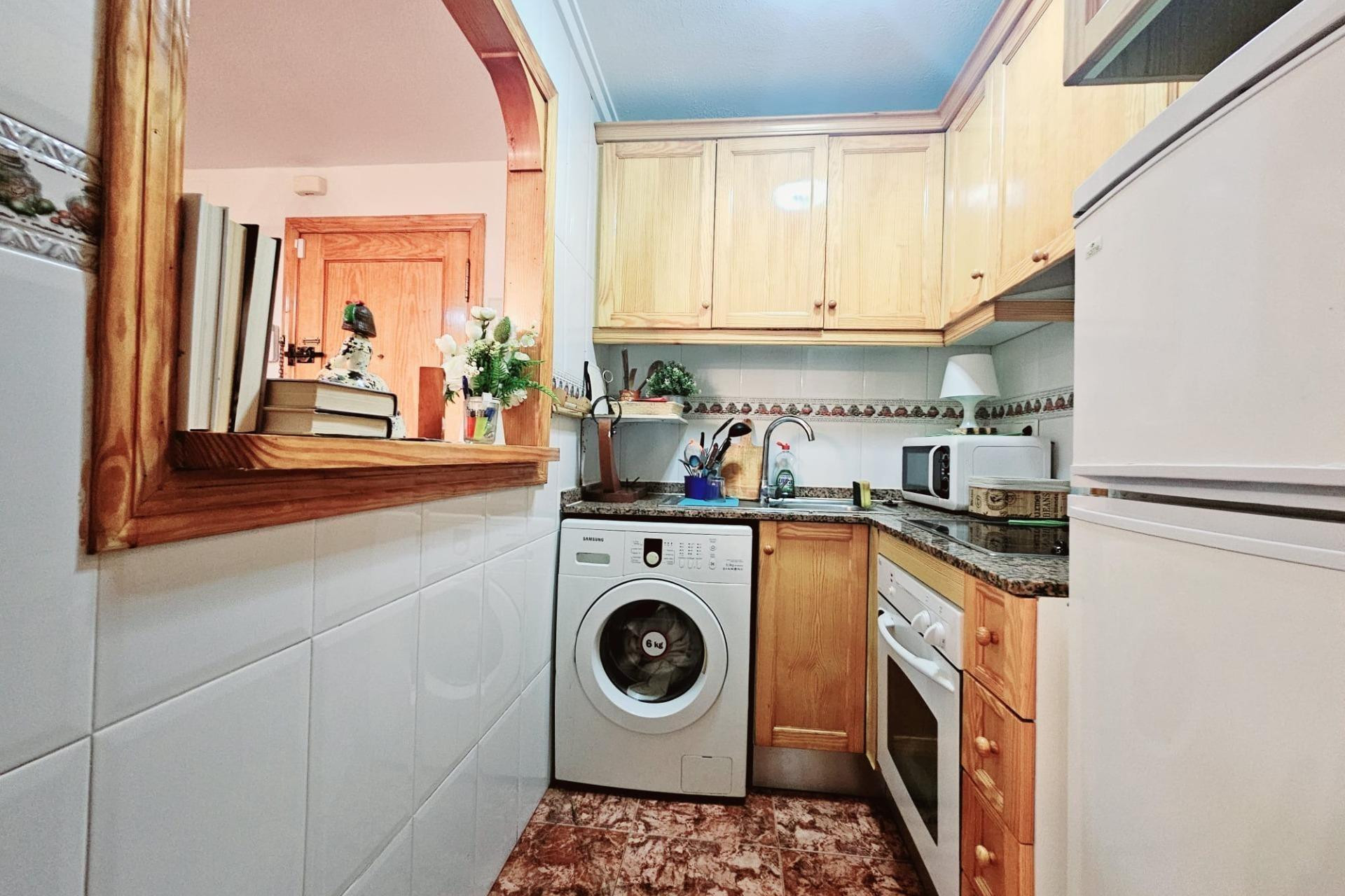 Resale - Apartment - Torrevieja - Centro