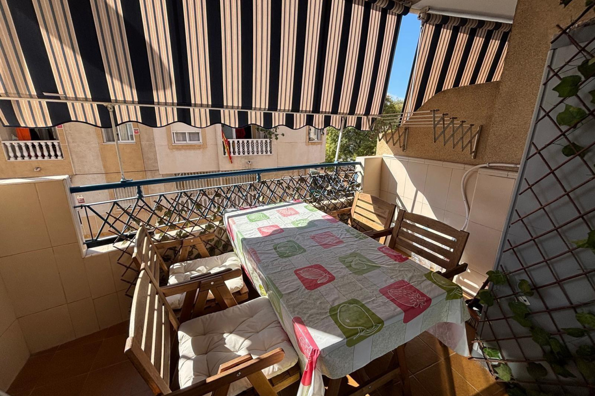 Resale - Apartment - Torrevieja - Centro