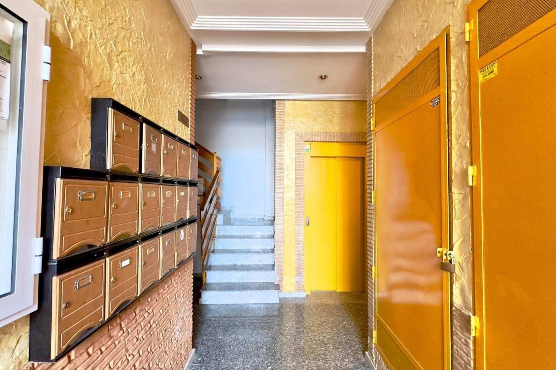 Resale - Apartment - Torrevieja - Centro