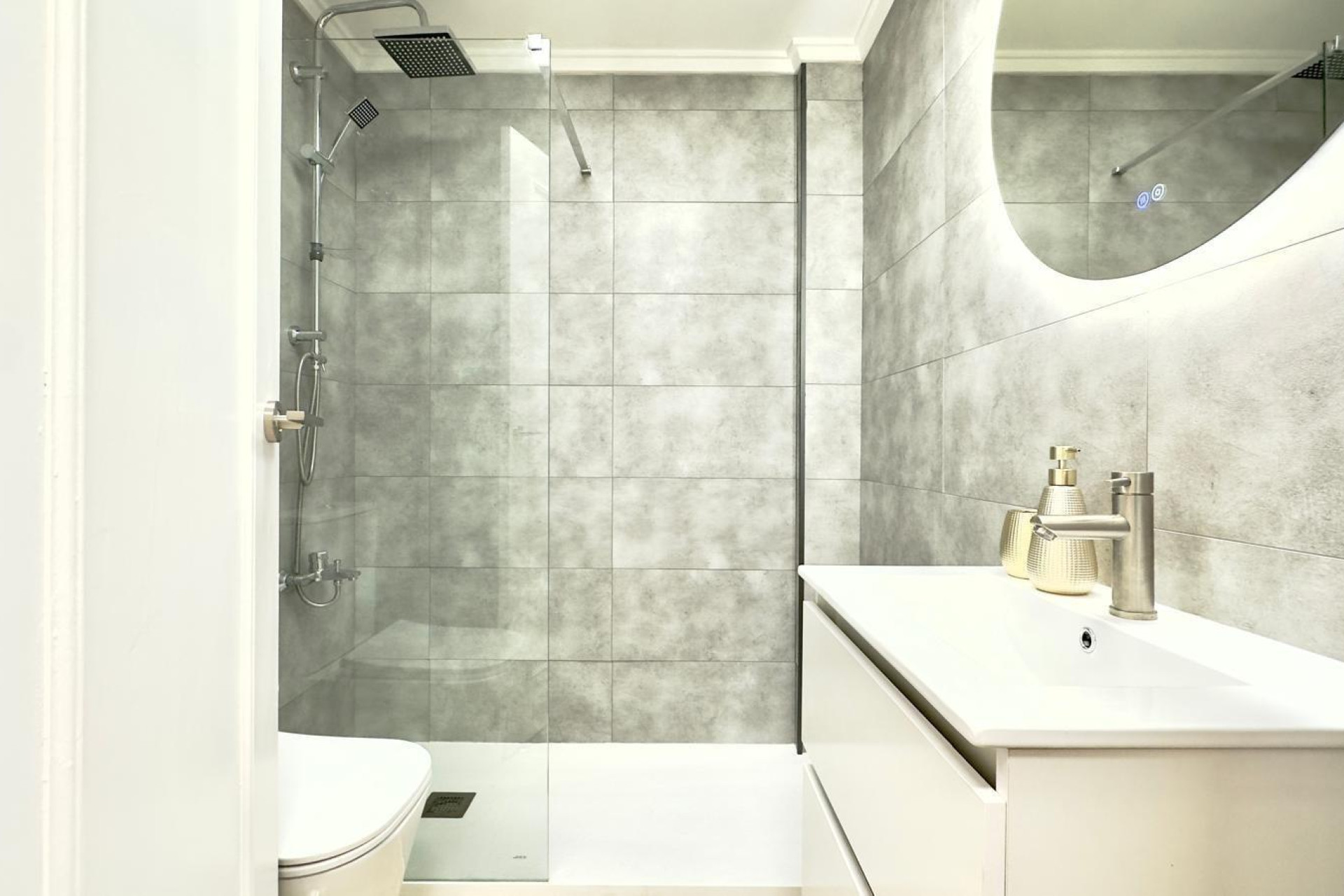 Resale - Apartment - Torrevieja - Centro