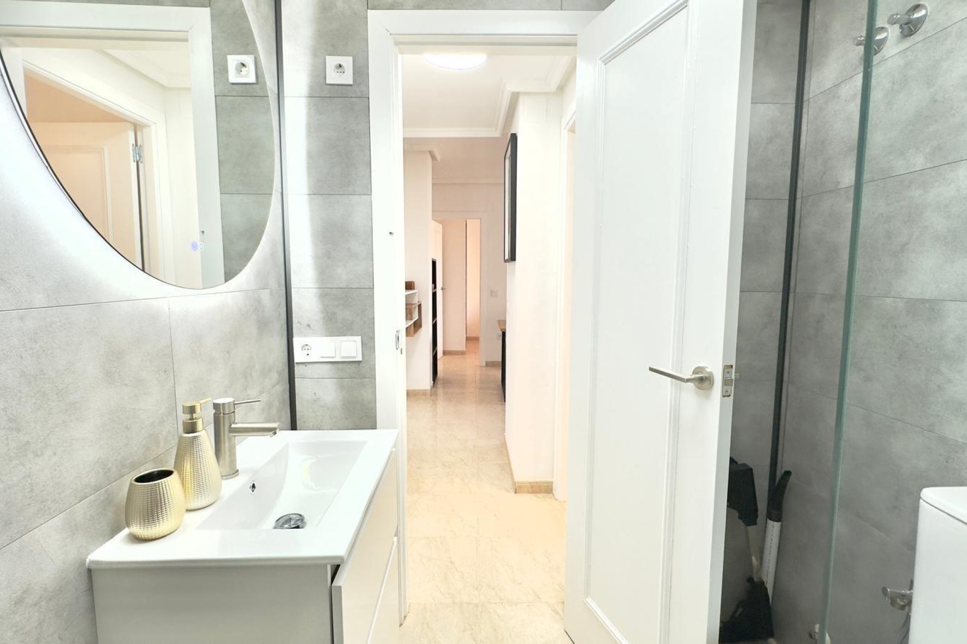 Resale - Apartment - Torrevieja - Centro