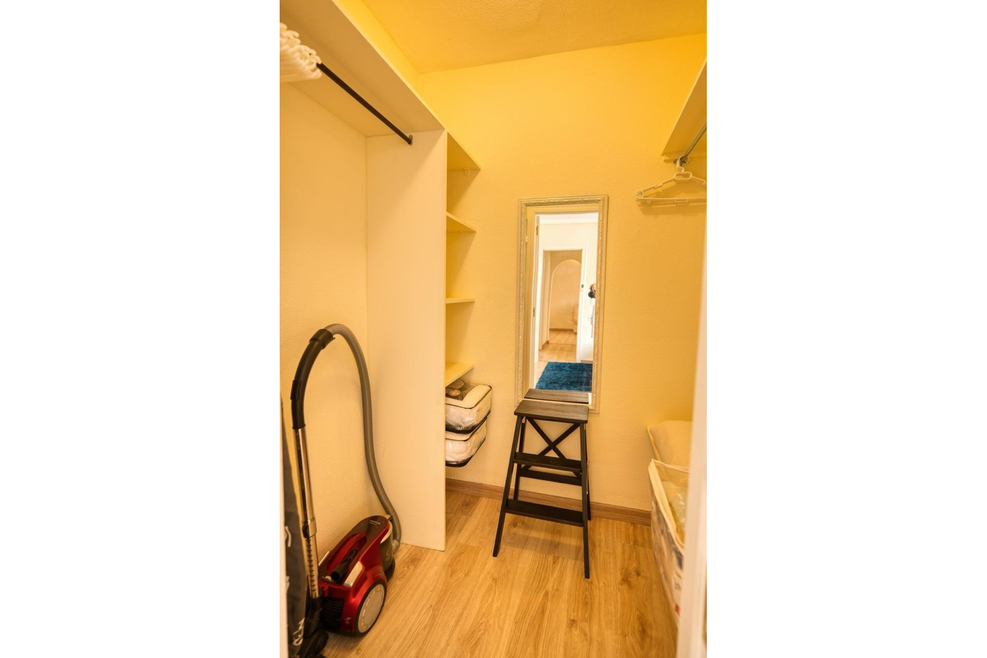 Resale - Apartment - Torrevieja - Centro