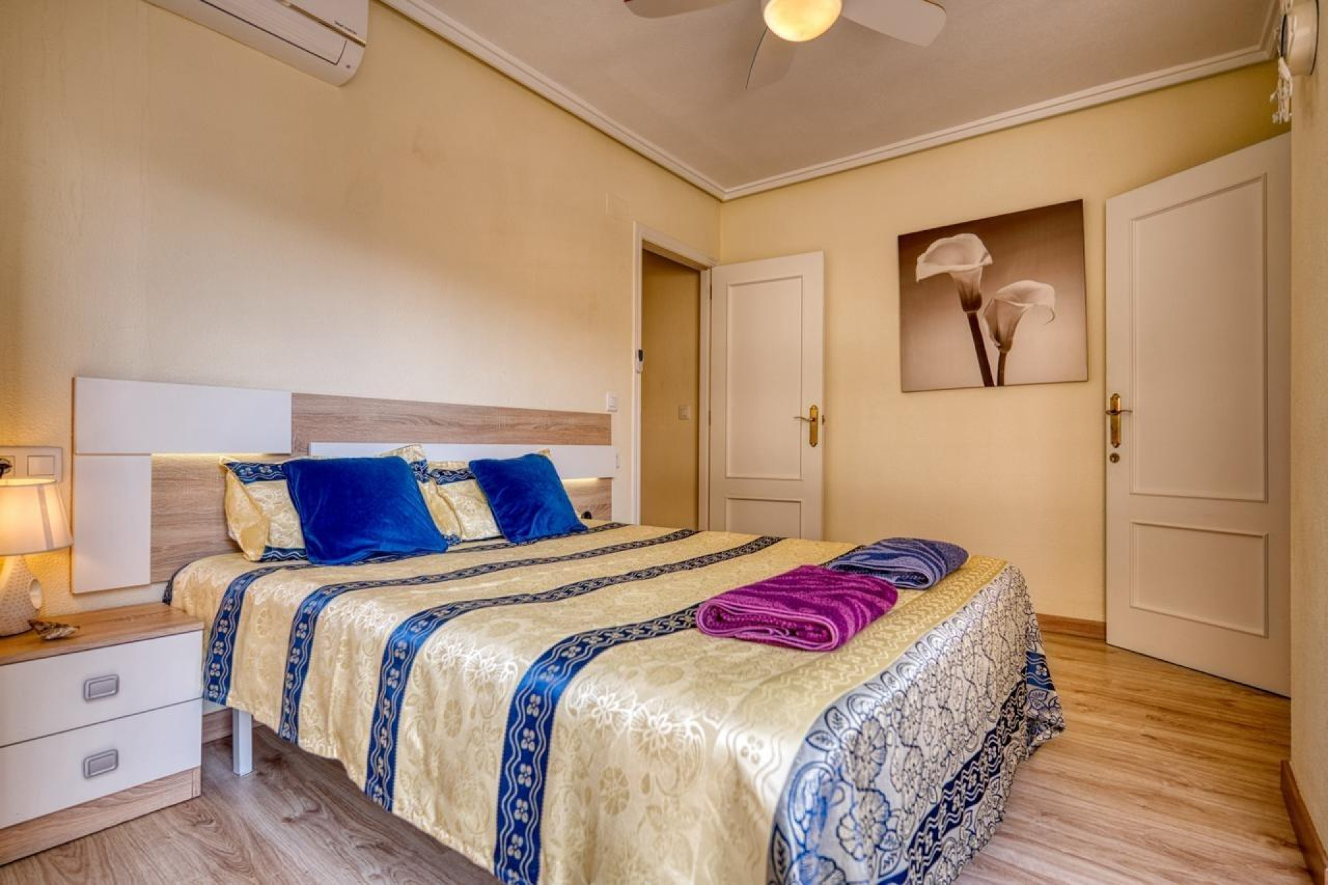 Resale - Apartment - Torrevieja - Centro