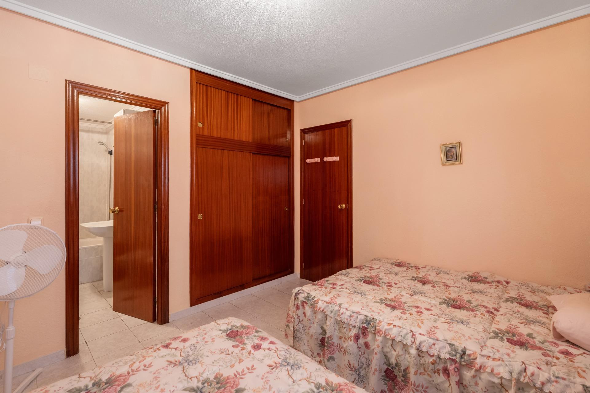 Resale - Apartment - Torrevieja - Centro