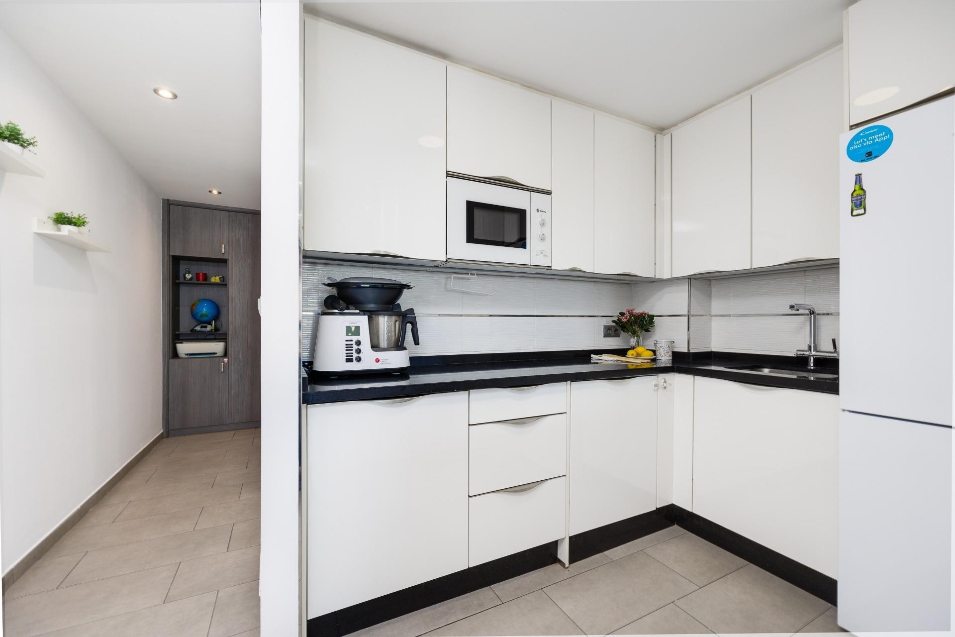 Resale - Apartment - Torrevieja - Centro