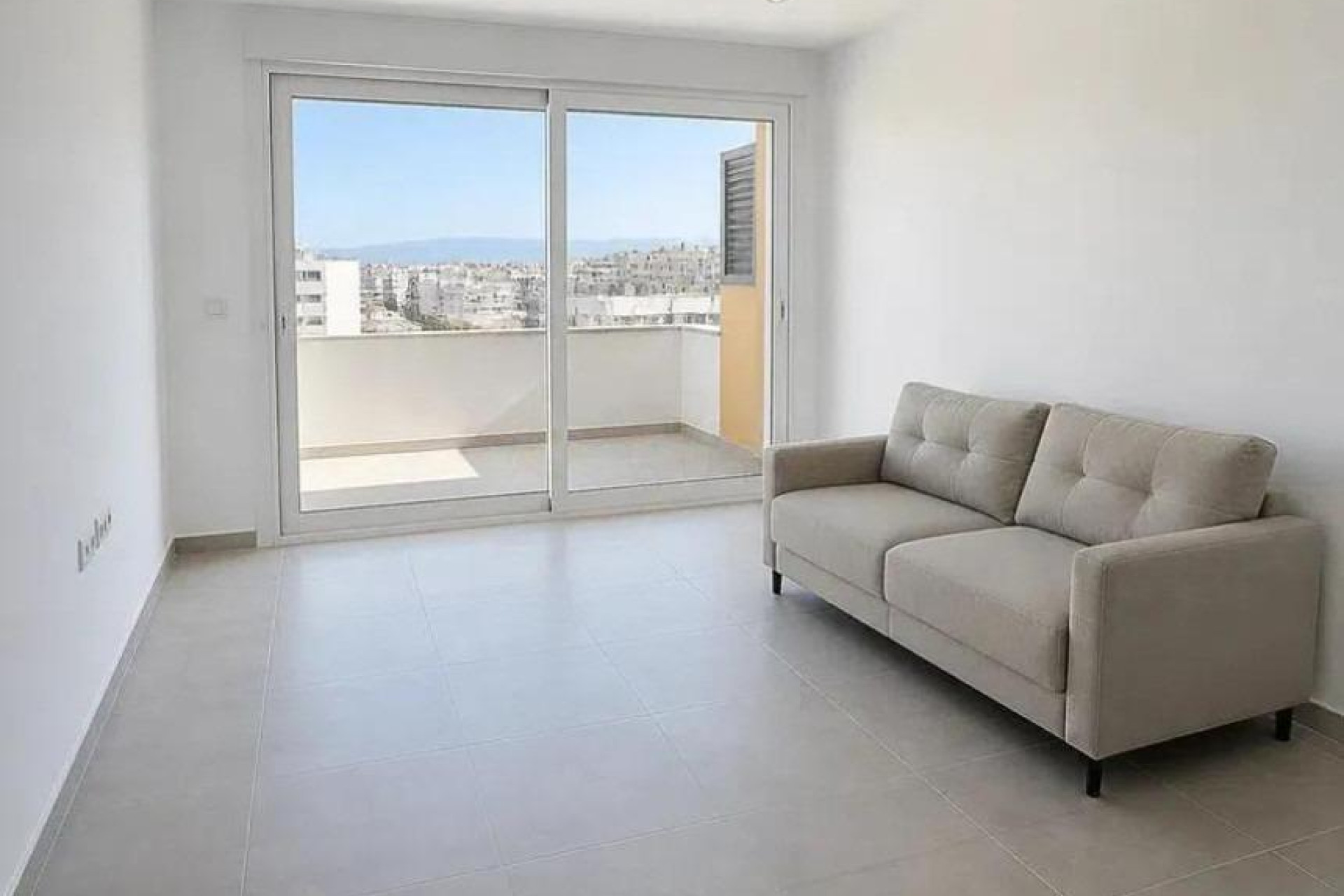 Resale - Apartment - Torrevieja - Centro