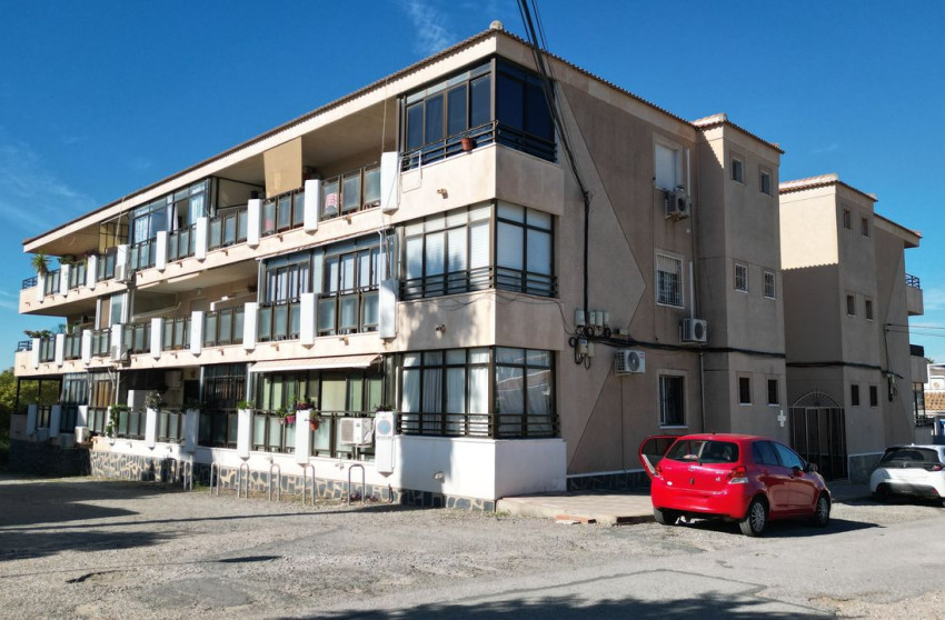 Resale - Apartment - Torrevieja - El chaparral