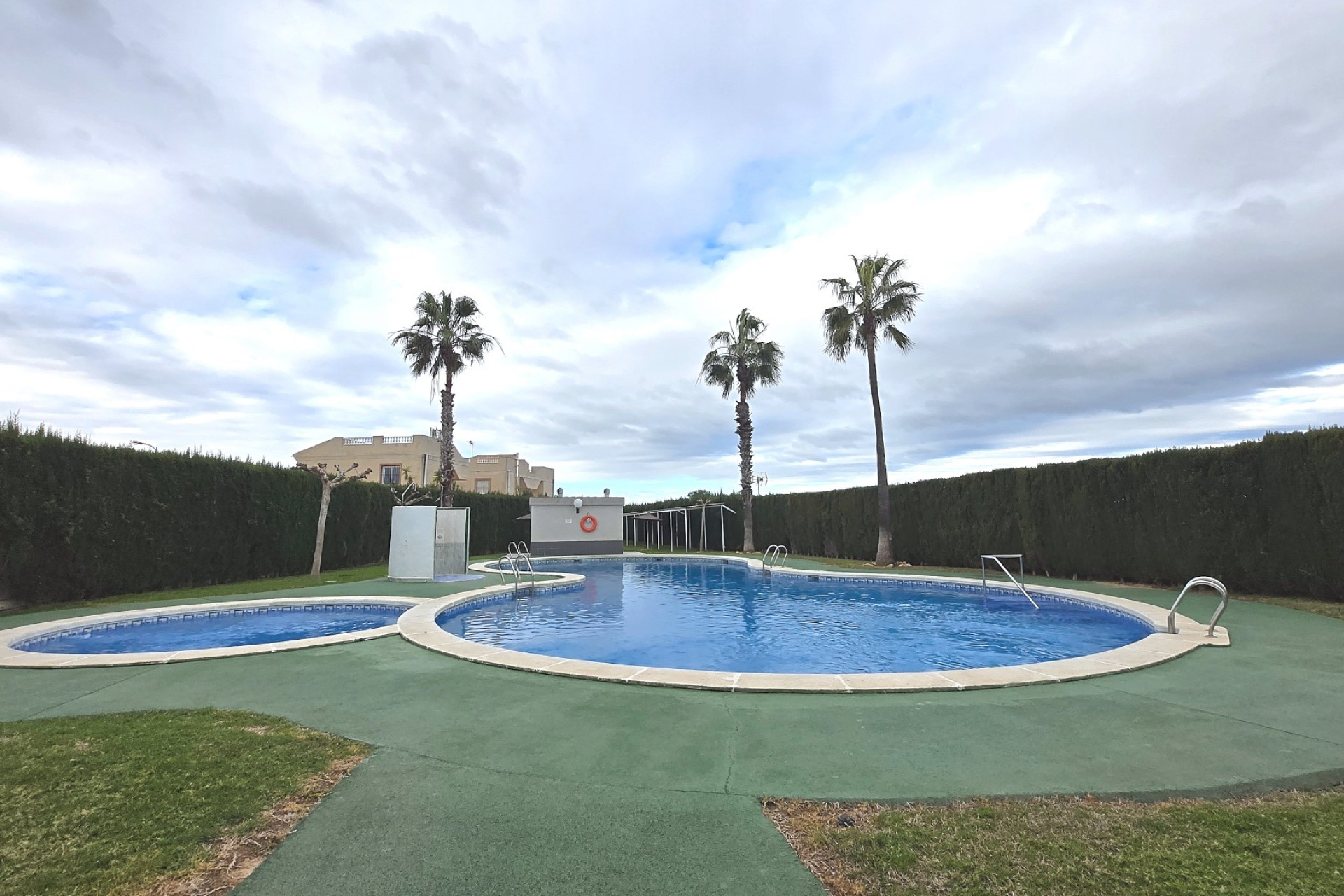 Resale - Apartment - Torrevieja - El Chaparral