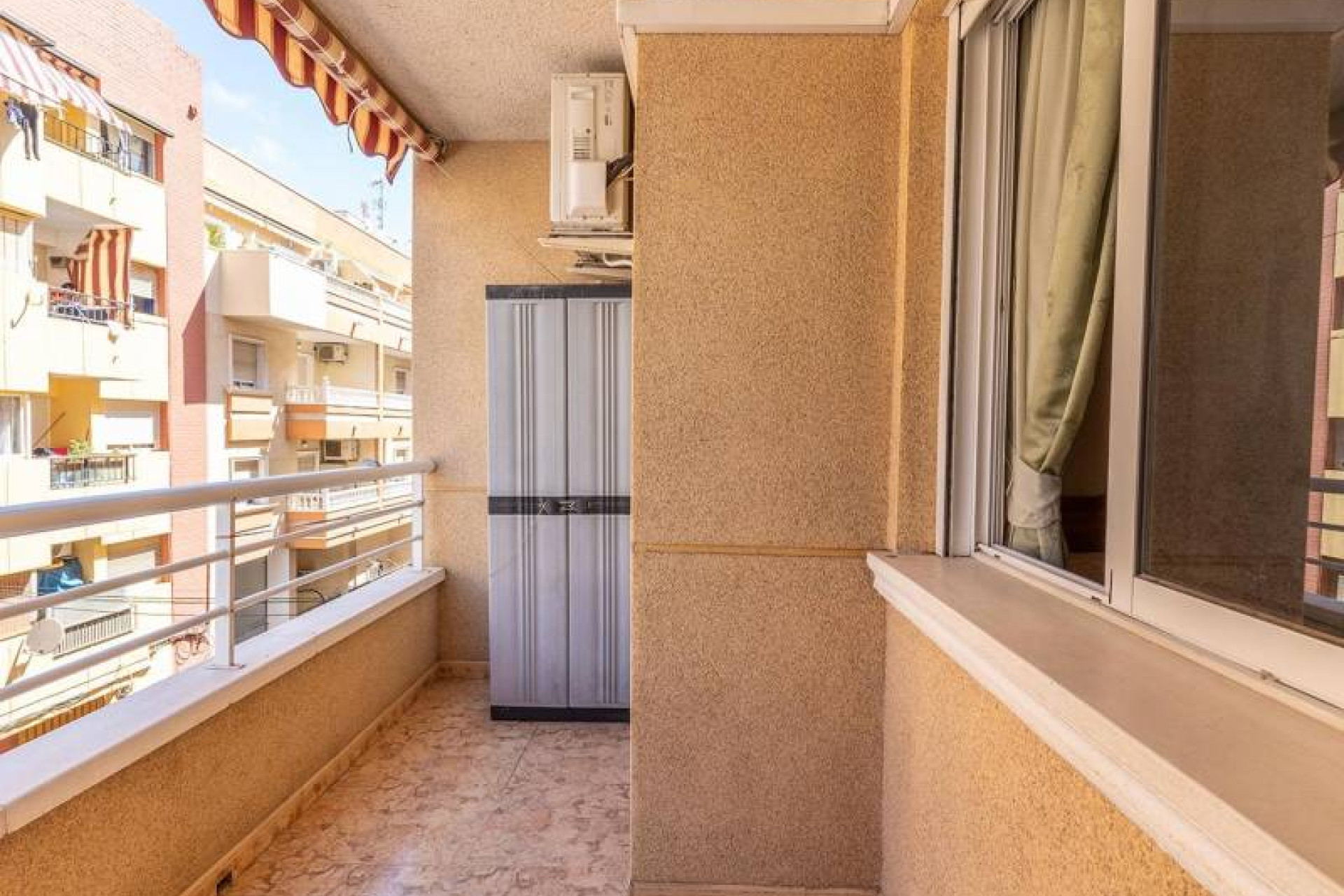 Resale - Apartment - Torrevieja - Estacion de autobuses