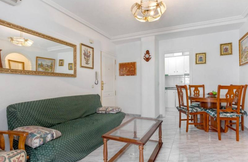 Resale - Apartment - Torrevieja - Estacion de autobuses