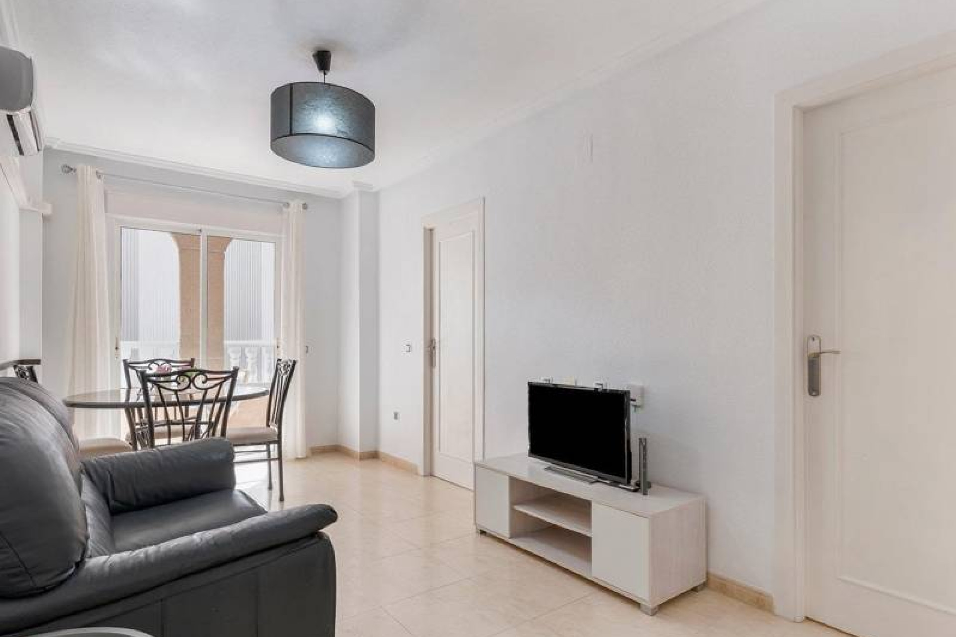 Resale - Apartment - Torrevieja - Estacion de autobuses