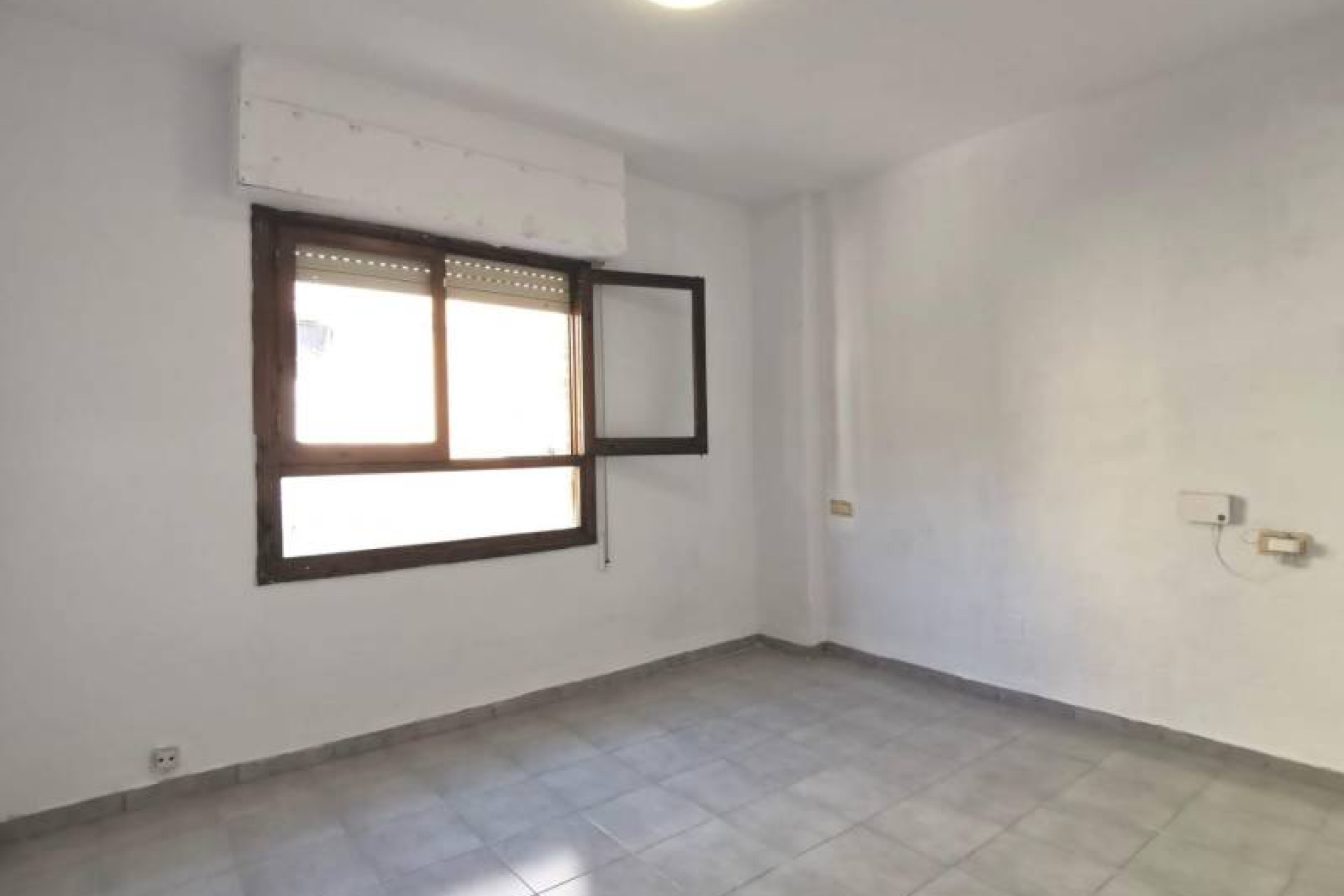 Resale - Apartment - Torrevieja - Estacion de autobuses