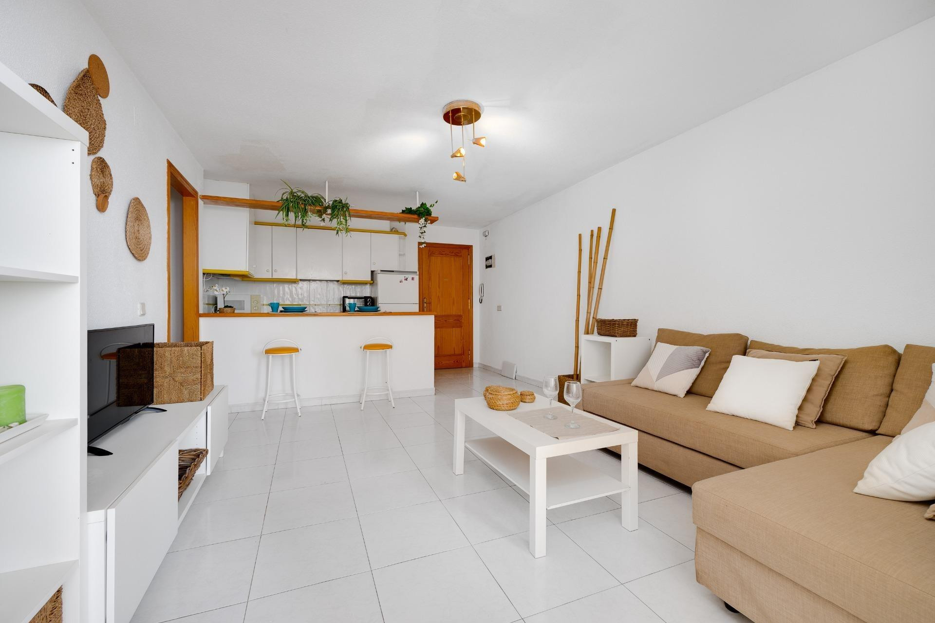 Resale - Apartment - Torrevieja - Estacion de autobuses