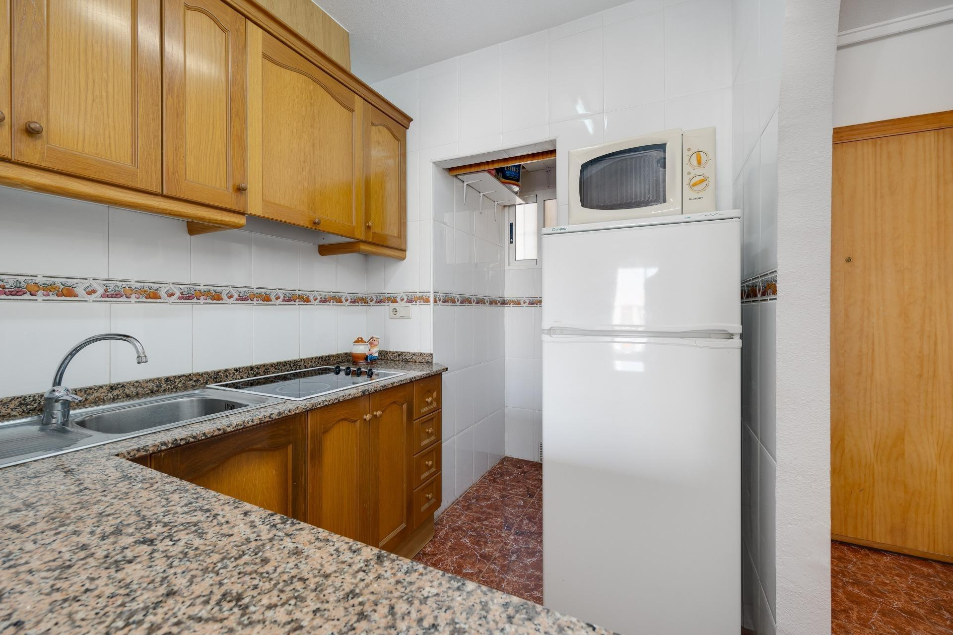 Resale - Apartment - Torrevieja - Estacion de autobuses