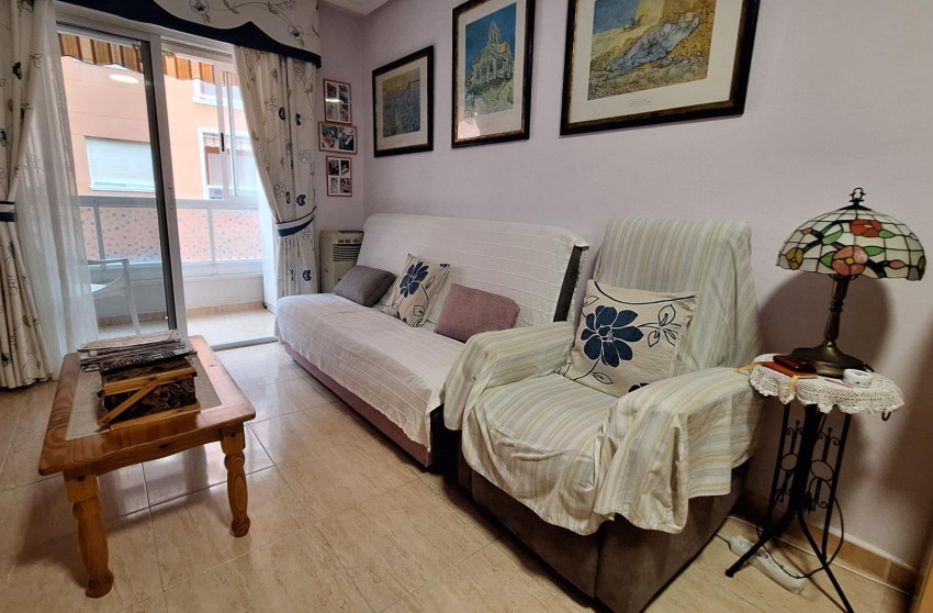 Resale - Apartment - Torrevieja - Estacion de autobuses