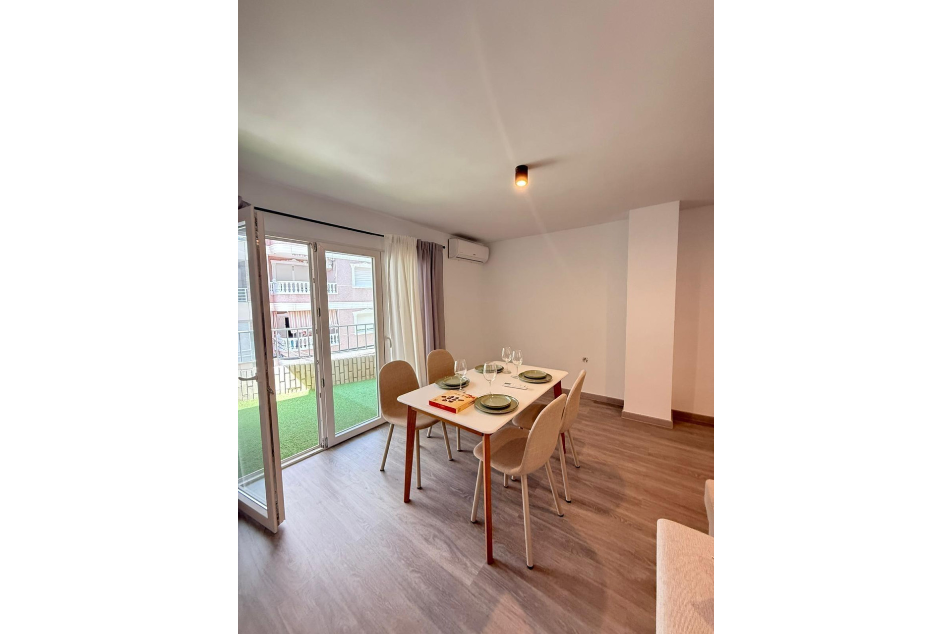 Resale - Apartment - Torrevieja - Estacion de autobuses