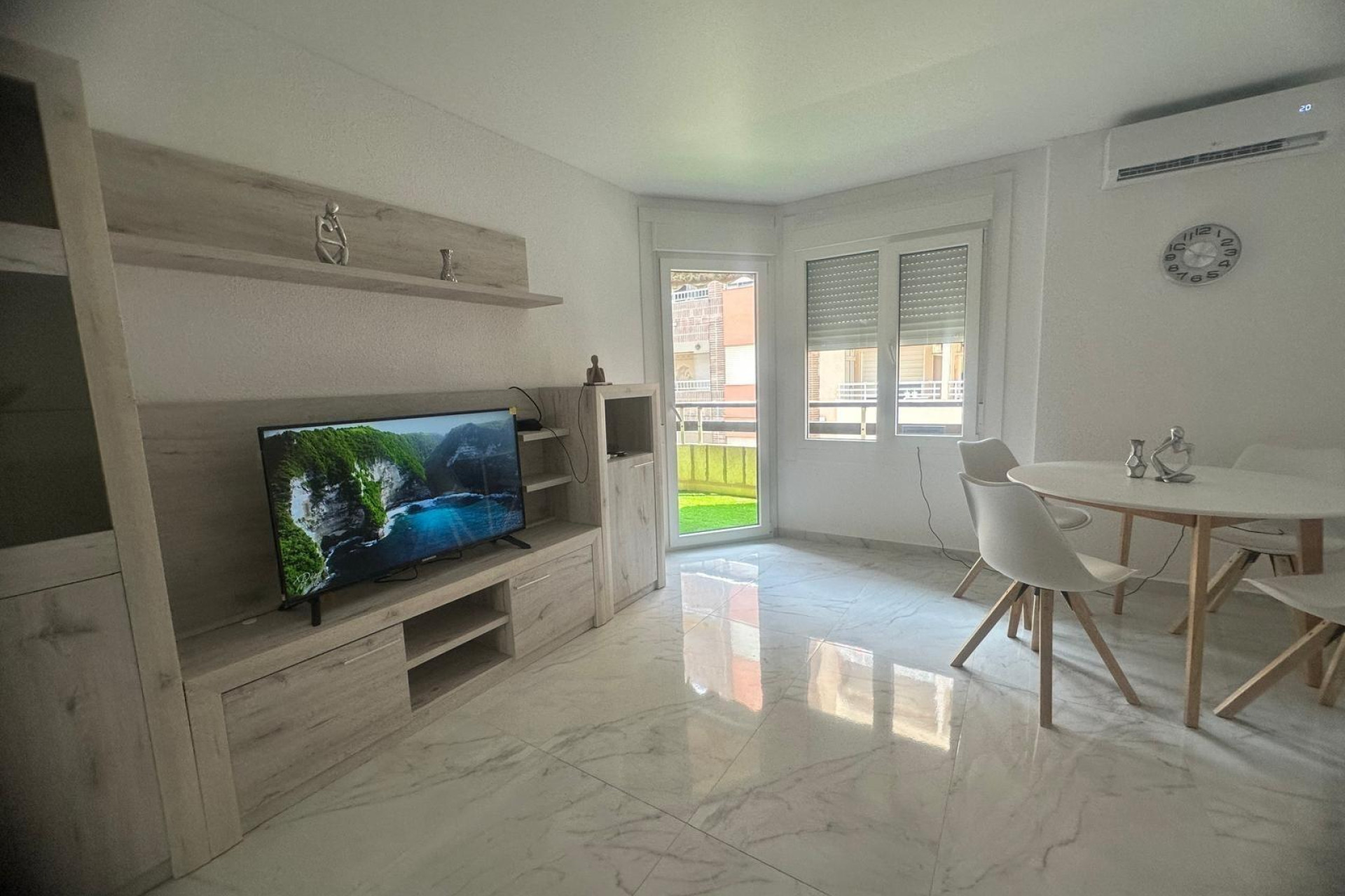 Resale - Apartment - Torrevieja - Estacion de autobuses