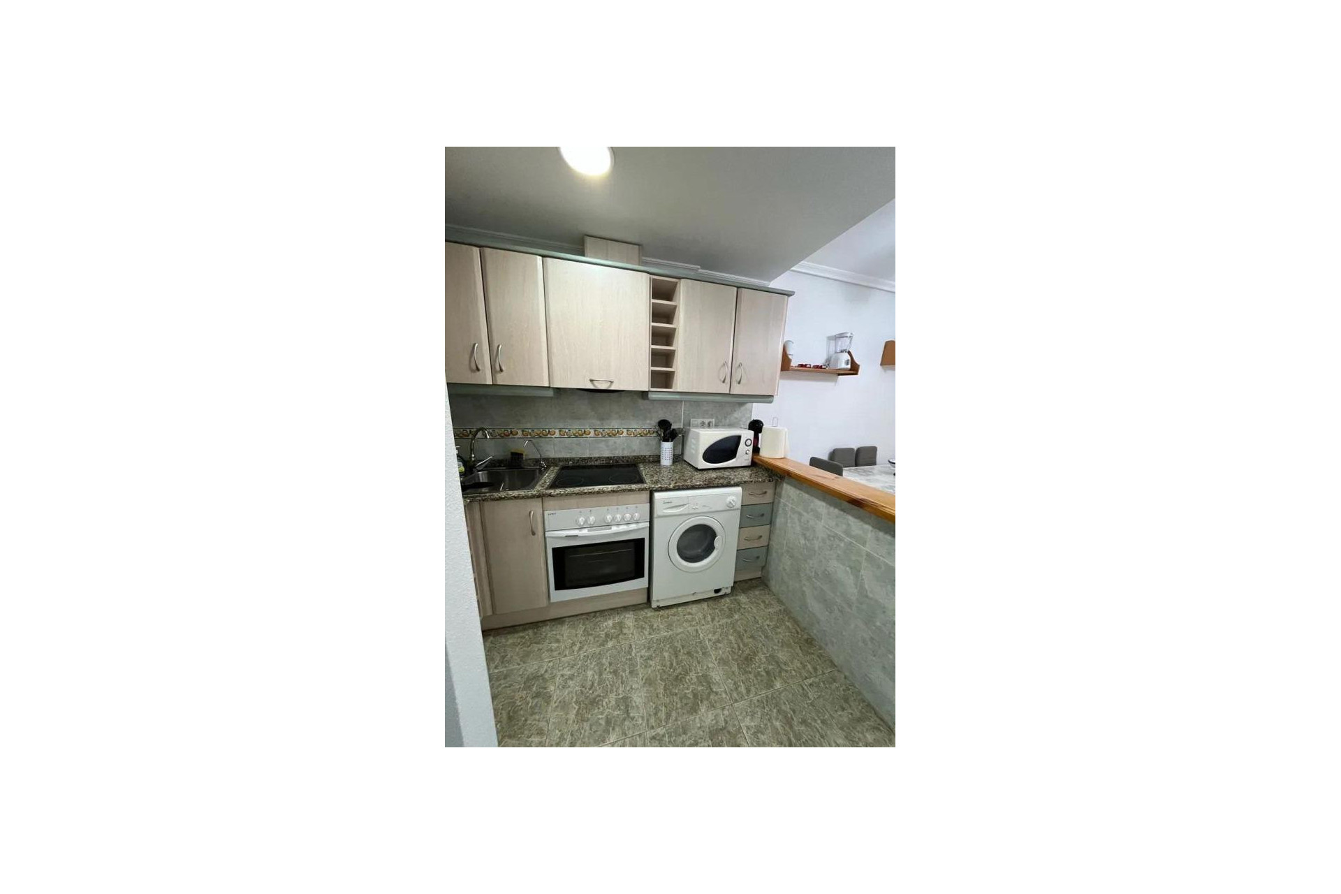 Resale - Apartment - Torrevieja - Estacion de autobuses