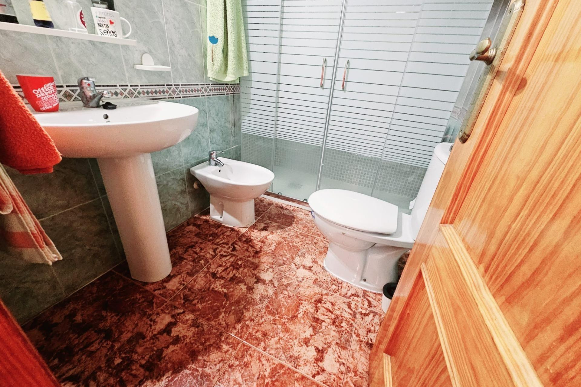 Resale - Apartment - Torrevieja - Estacion de autobuses