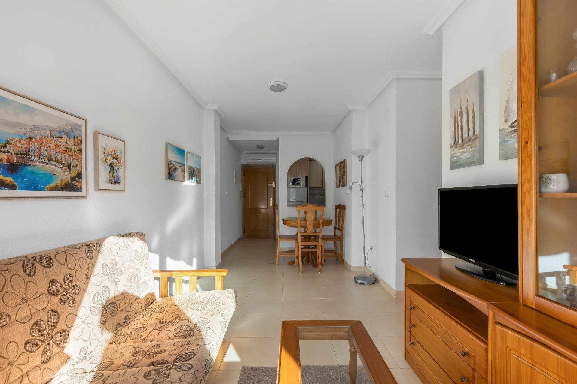 Resale - Apartment - Torrevieja - Estacion de autobuses