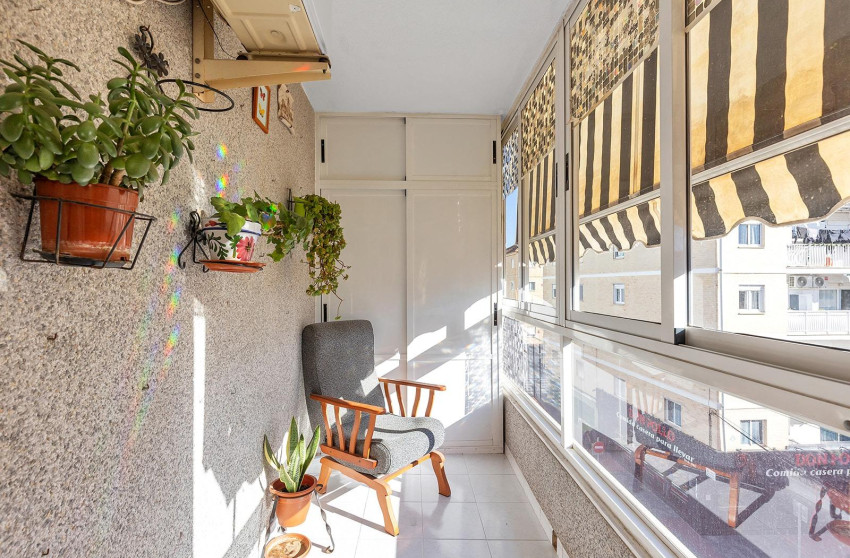 Resale - Apartment - Torrevieja - Estacion de autobuses