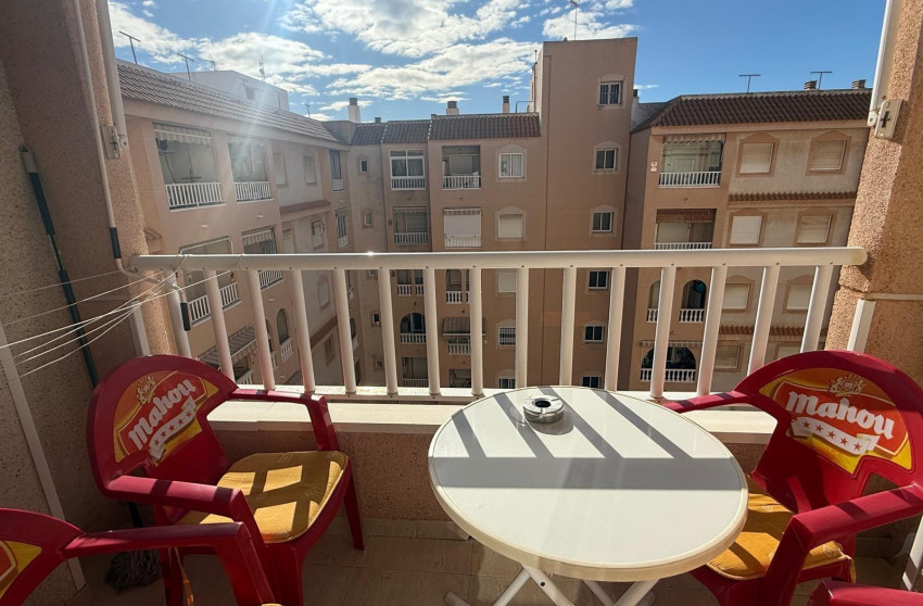 Resale - Apartment - Torrevieja - Estacion de autobuses