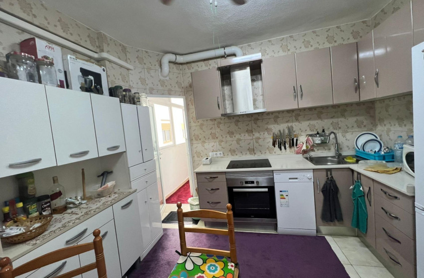 Resale - Apartment - Torrevieja - Estacion de autobuses