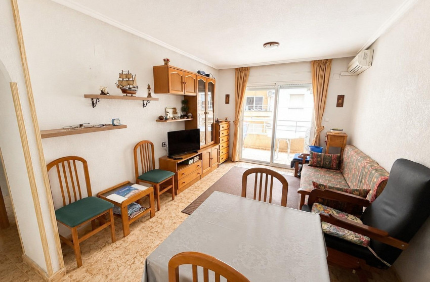 Resale - Apartment - Torrevieja - Estacion de autobuses