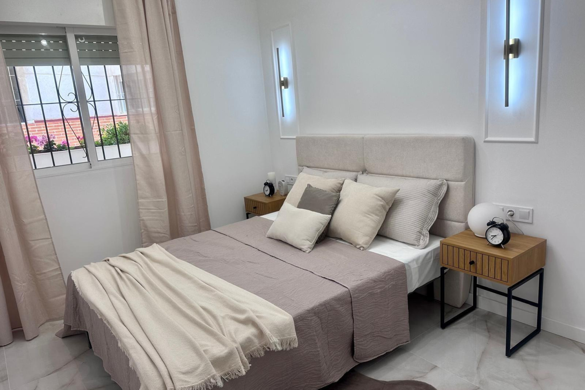 Resale - Apartment - Torrevieja - Estacion de autobuses