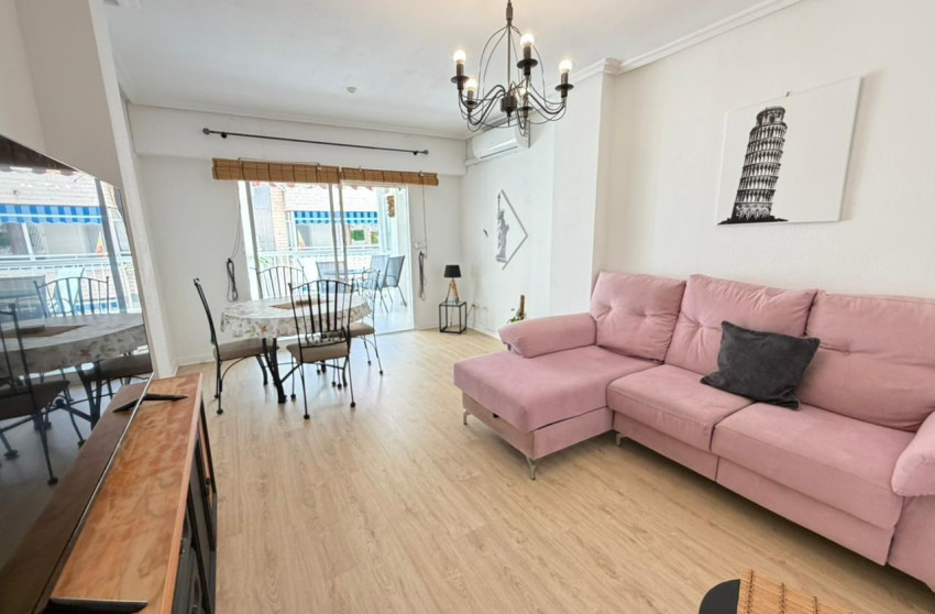 Resale - Apartment - Torrevieja - Estacion de autobuses
