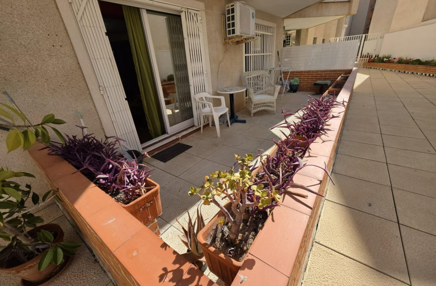 Resale - Apartment - Torrevieja - Estacion de autobuses