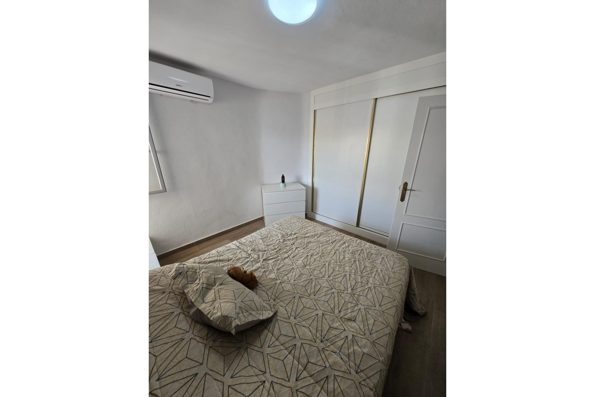 Resale - Apartment - Torrevieja - Estacion de autobuses