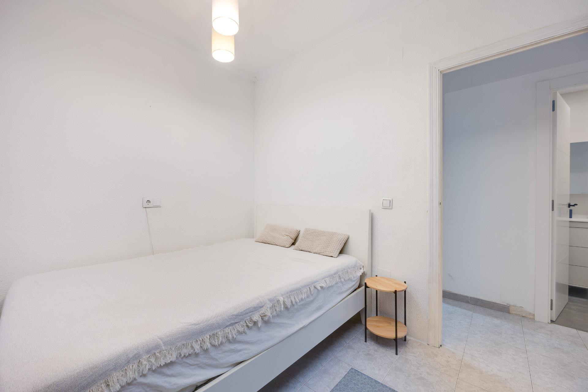 Resale - Apartment - Torrevieja - Estacion de autobuses