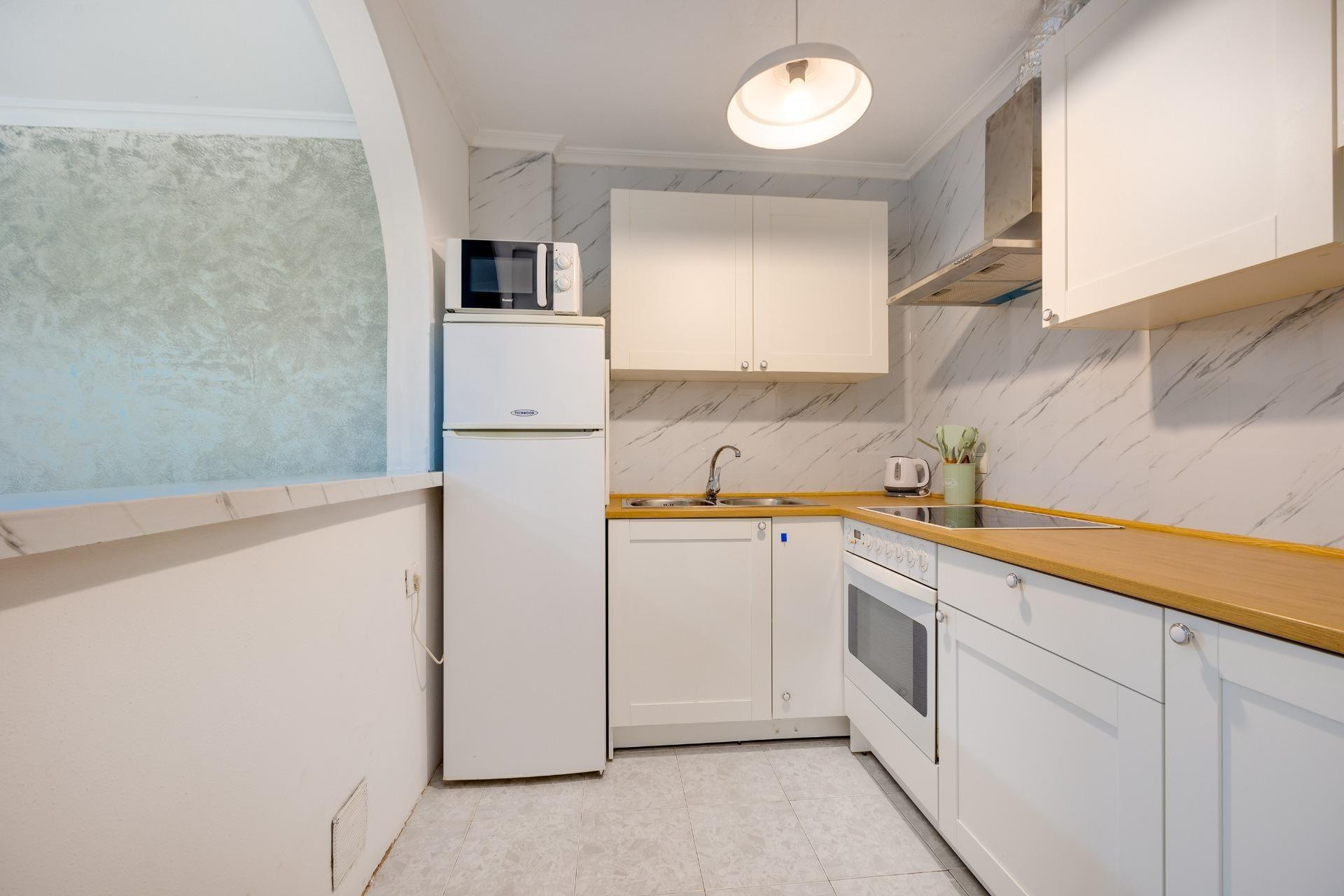 Resale - Apartment - Torrevieja - Estacion de autobuses