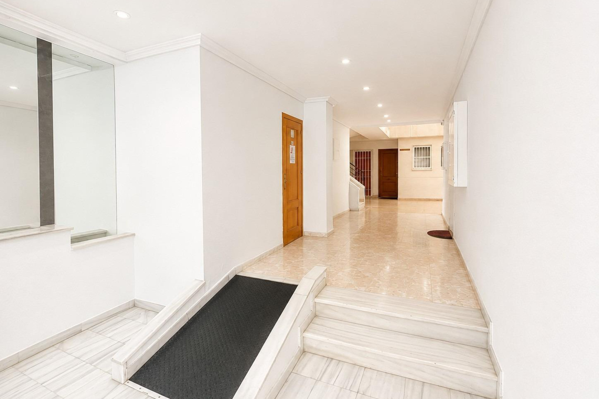 Resale - Apartment - Torrevieja - Estacion de autobuses