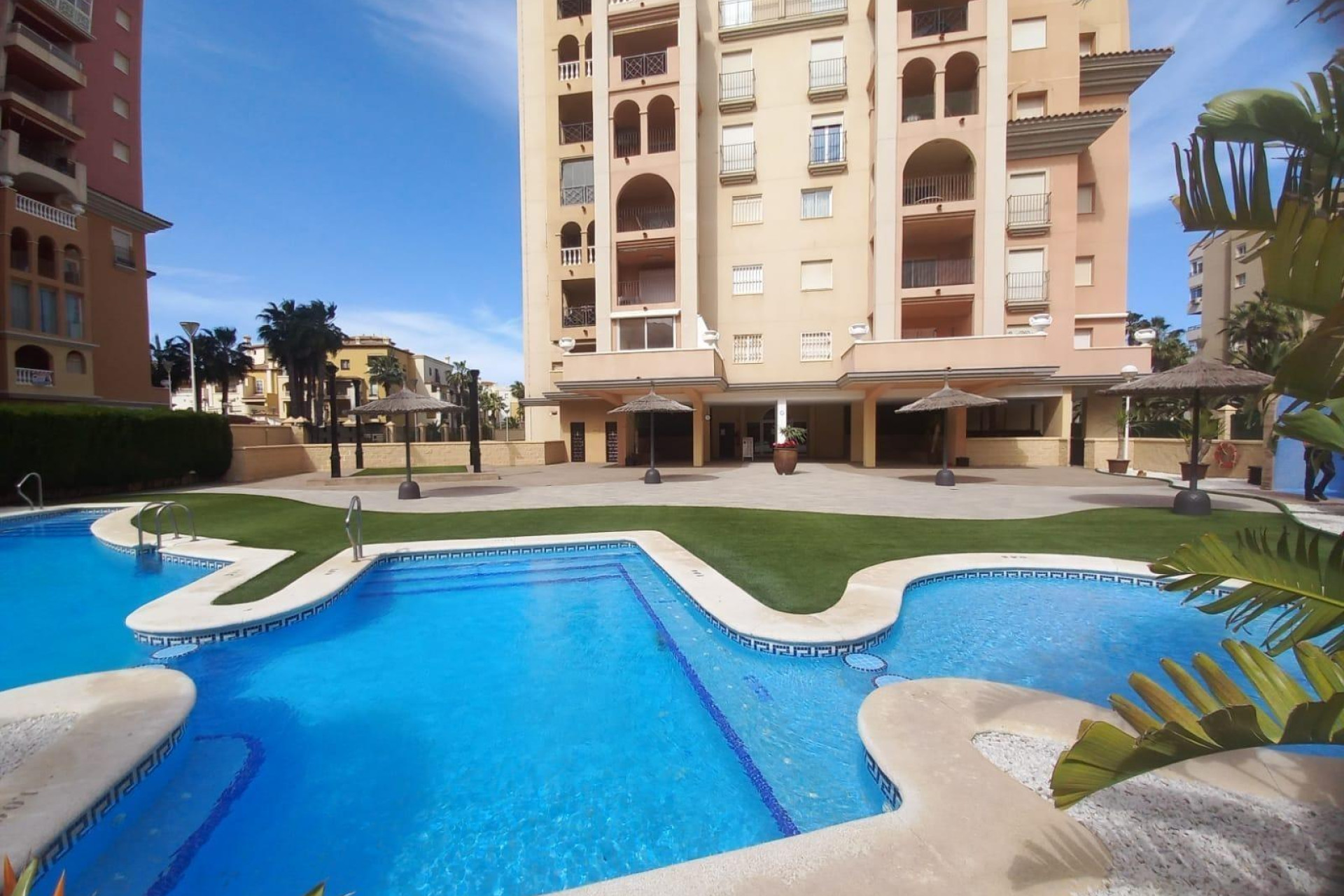 Resale - Apartment - Torrevieja - Habaneras