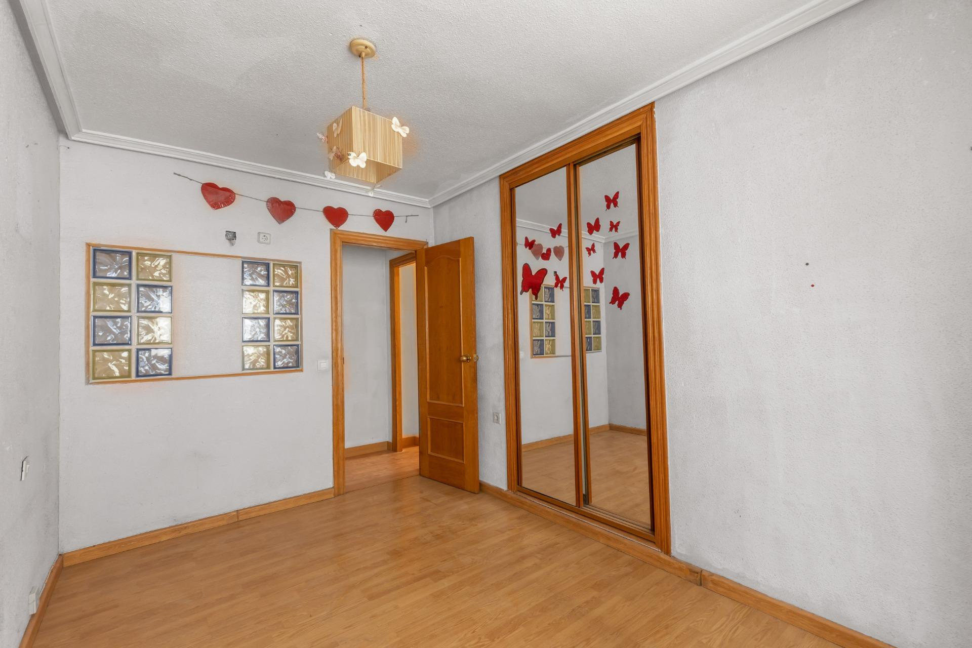 Resale - Apartment - Torrevieja - Habaneras