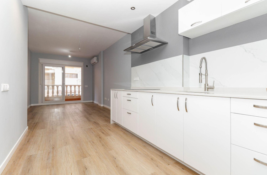 Resale - Apartment - Torrevieja - La Mata pueblo