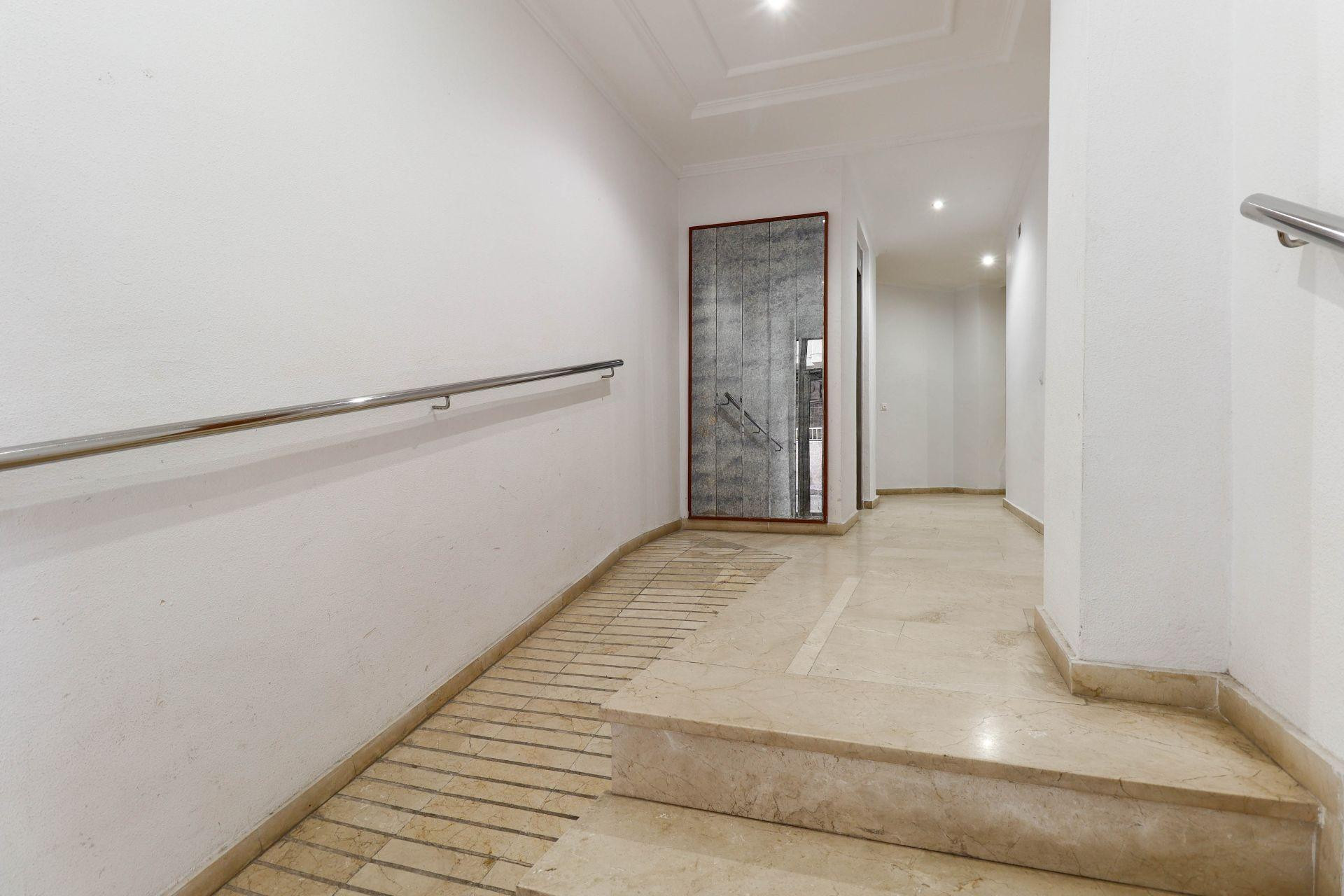 Resale - Apartment - Torrevieja - La Mata pueblo