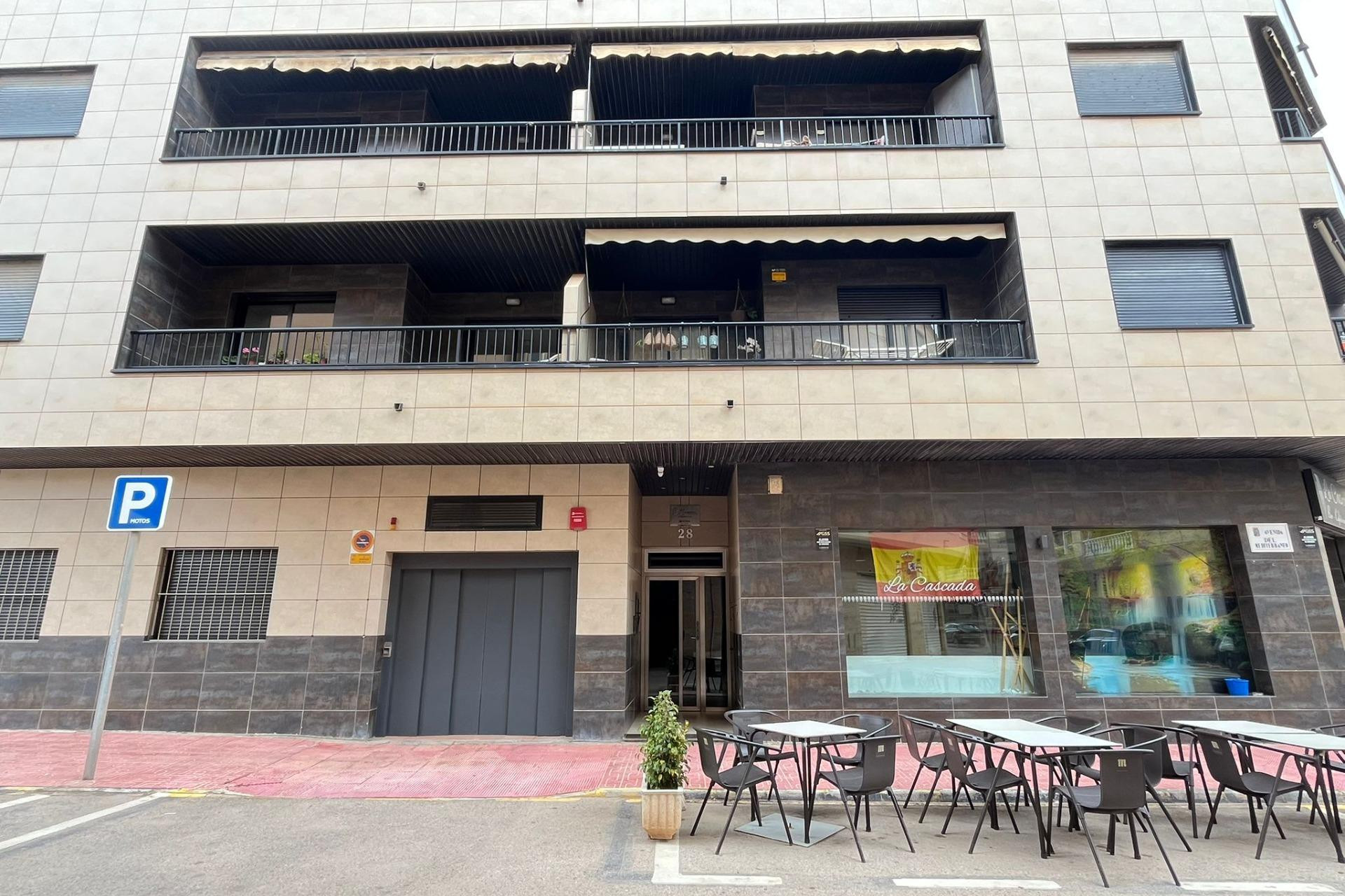 Resale - Apartment - Torrevieja - La Mata pueblo