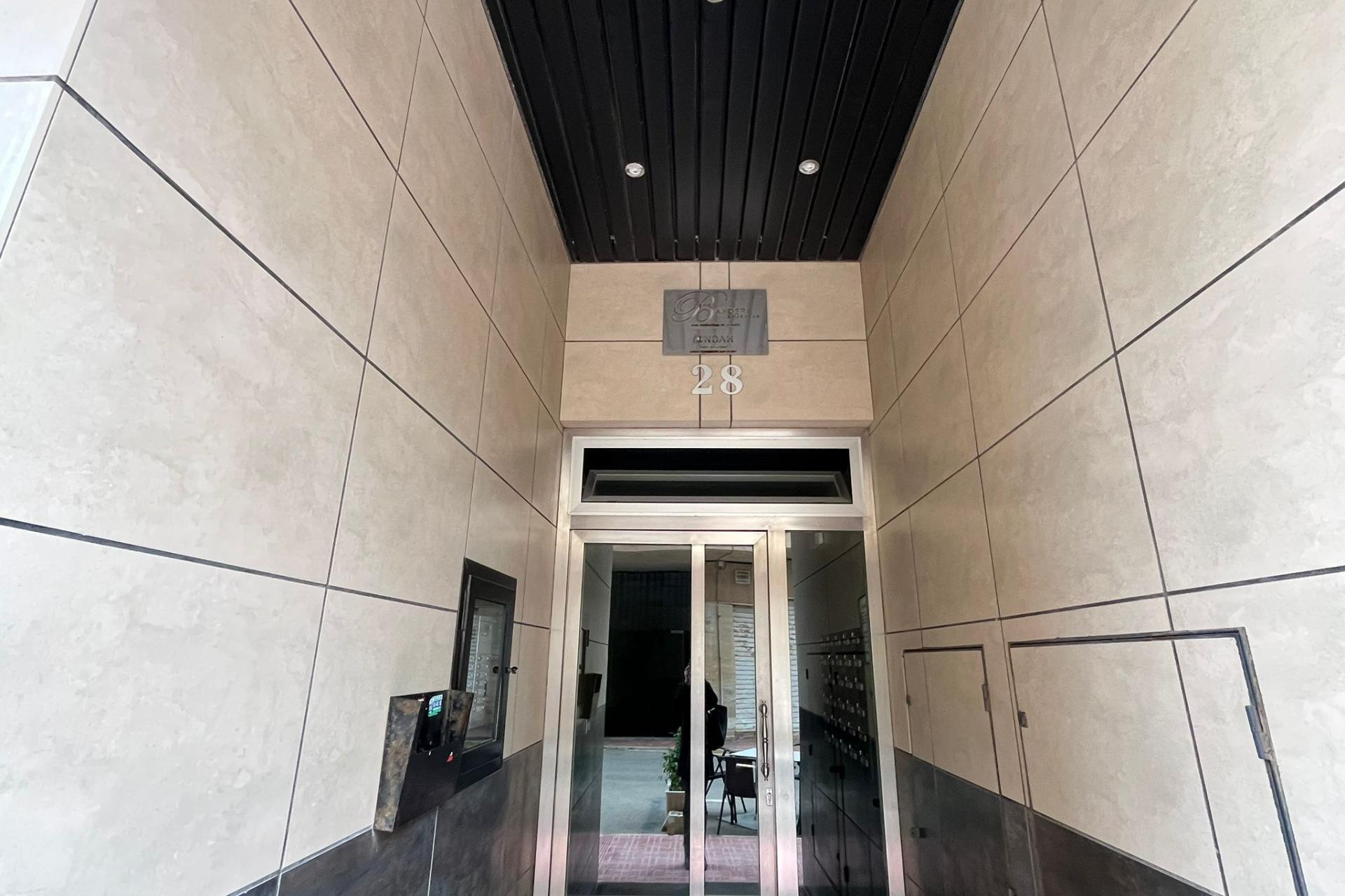 Resale - Apartment - Torrevieja - La Mata pueblo