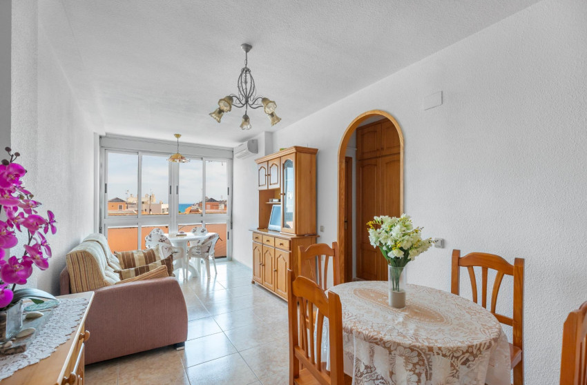 Resale - Apartment - Torrevieja - La Mata pueblo